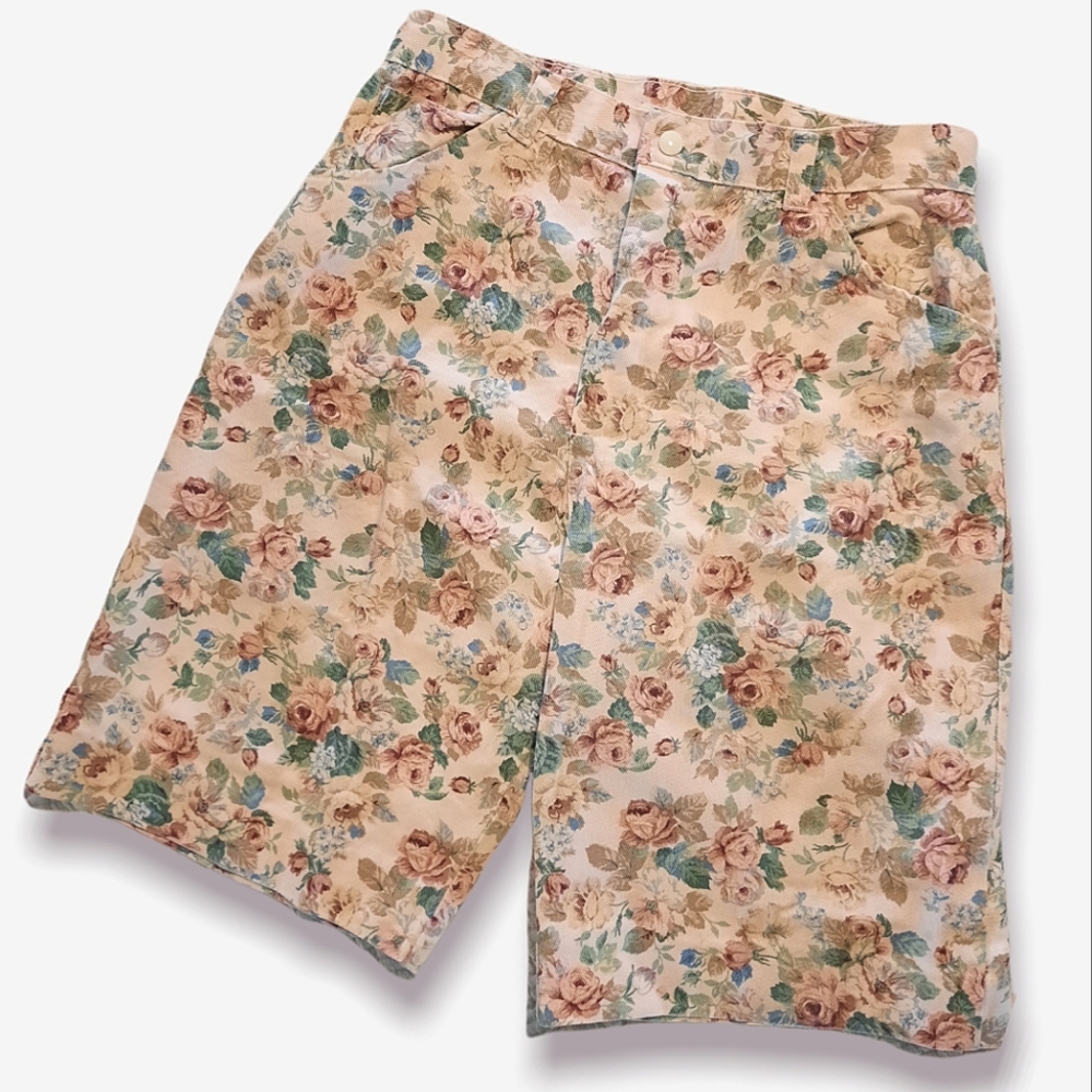 Vintage Togs Tapestry Pink Floral Print High Waisted Made In USA Jean Shorts
